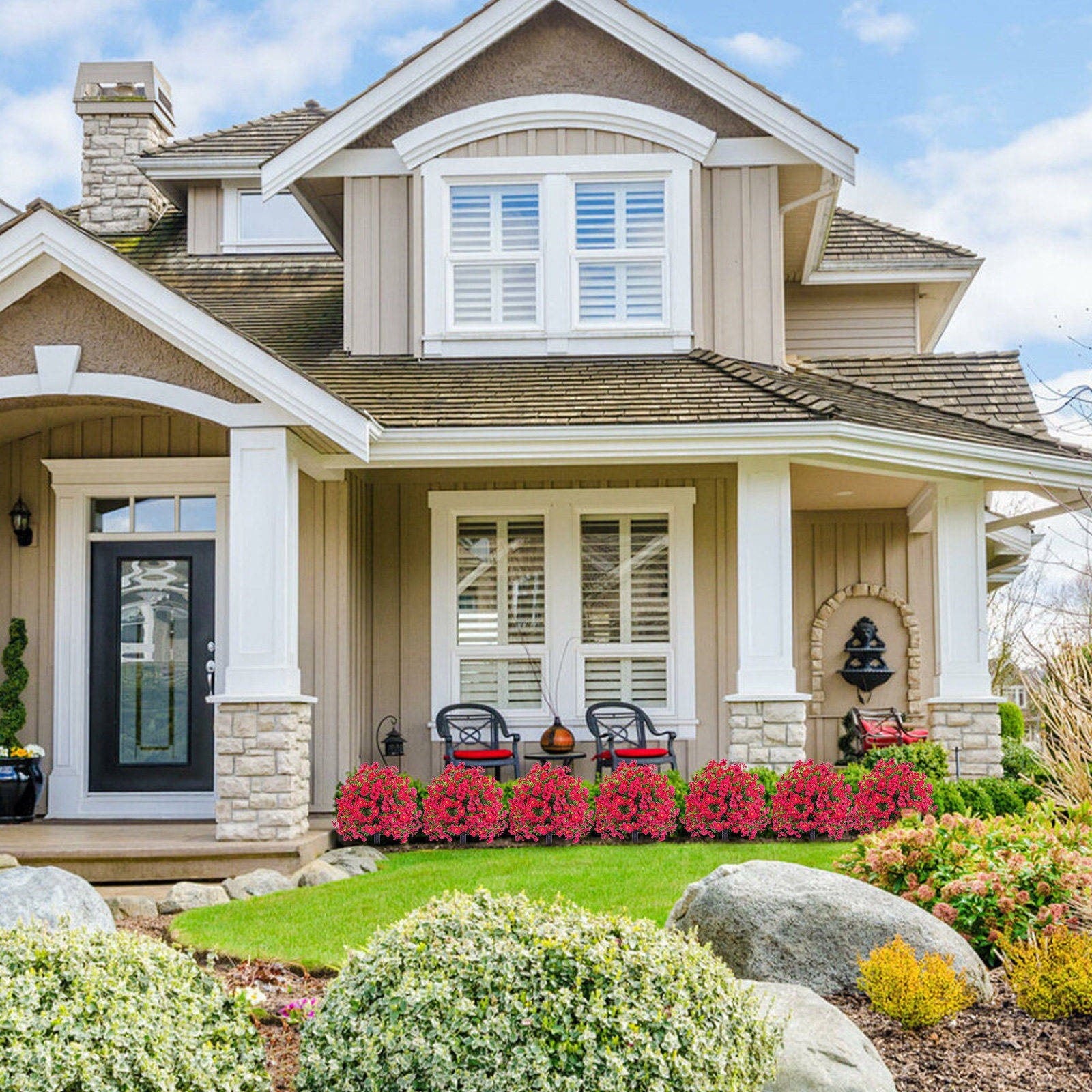 YOTQUSK Set of 2 Artificial Boxwood Topiary Ball with Spikes for Outdoor, UV Resistant Faux Greenery Shrubs, Realistic Fake Bushes Plants for Garden, Yard, Front Porch, Patio Decor